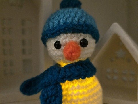 Schneemann mit LED-Teelicht