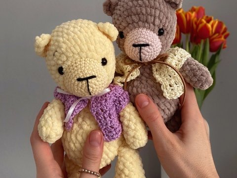 PDF Häkelanleitung für einen niedlichen Teddy aus Kuschelwolle (De+eng)