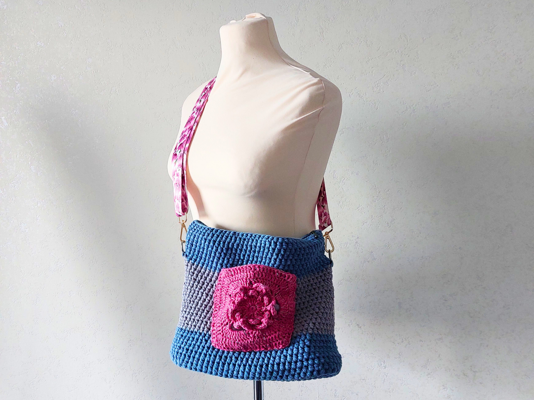 Häkelanleitung Tasche „Kiss from a Rose“