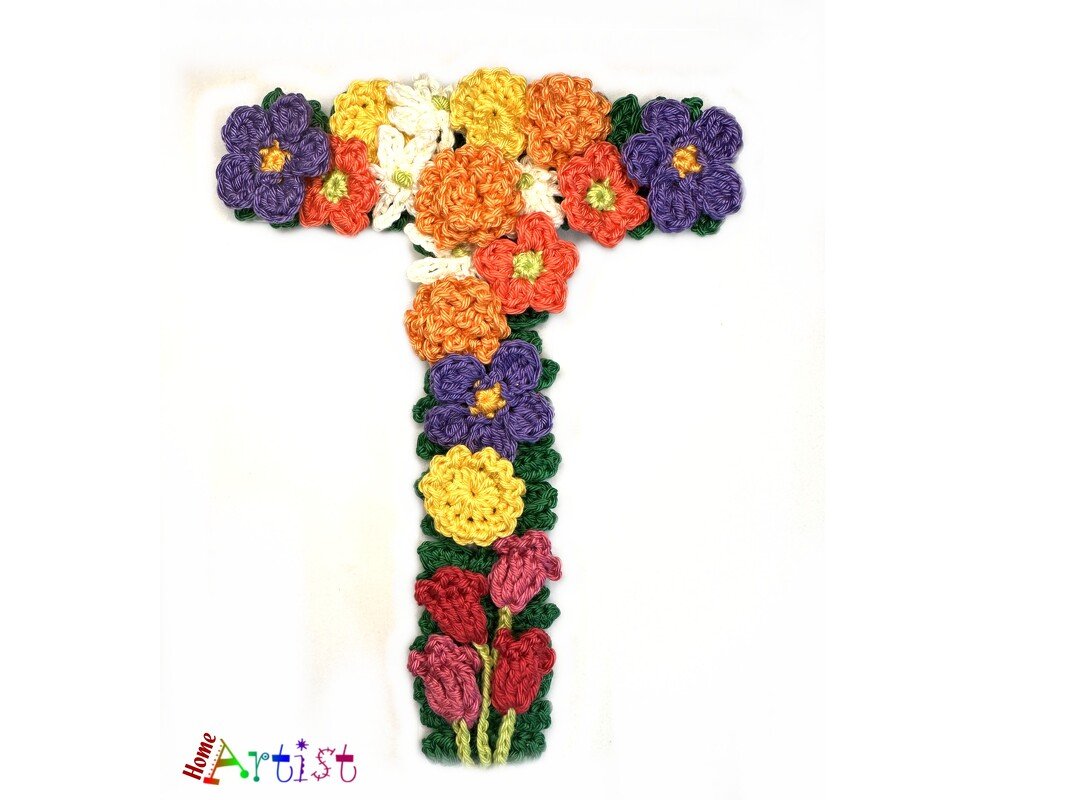 Floral letter T crochet applique - Image 2