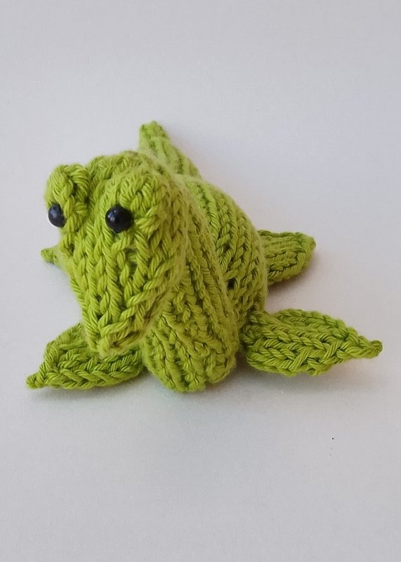 TeaCosyFolk's Plesiosaurus Creme Egg Cosy Knitting Pattern - Image 10