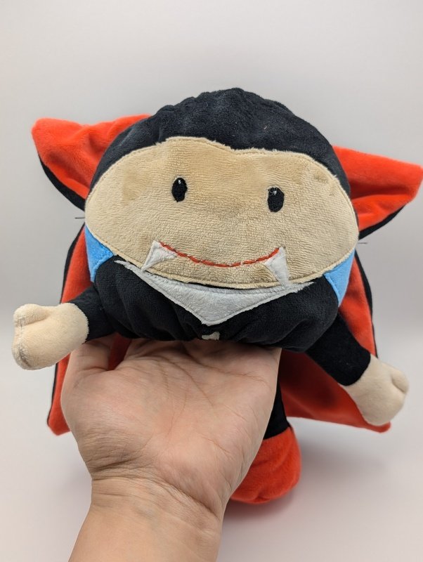 reversible cuddly toy "Krempeltier" vampire Level 3 - sewing instruction - Image 3