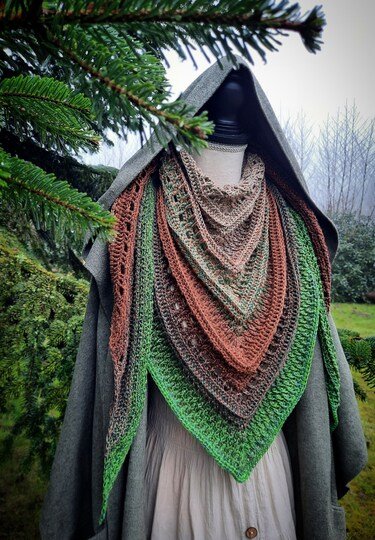 Häkelanleitung weites Dreieckstuch Asgell