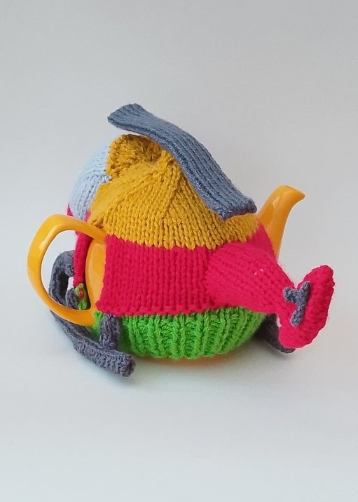 TeaCosyFolk's Helicopter Tea Cosy Knitting Pattern - Image 4