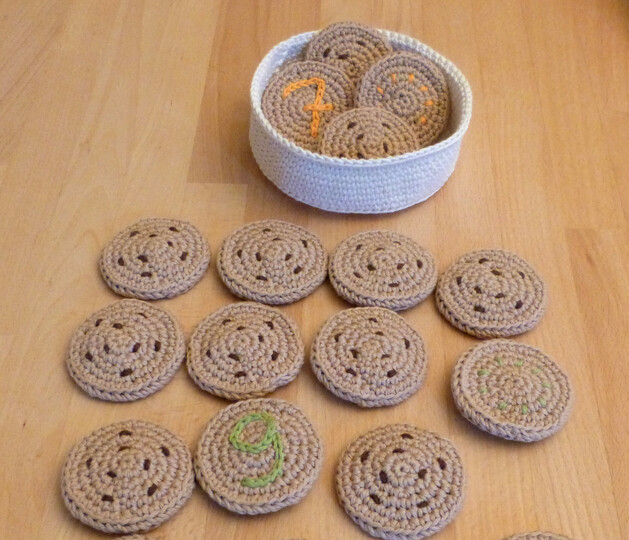 Crochet pattern cookie memory game