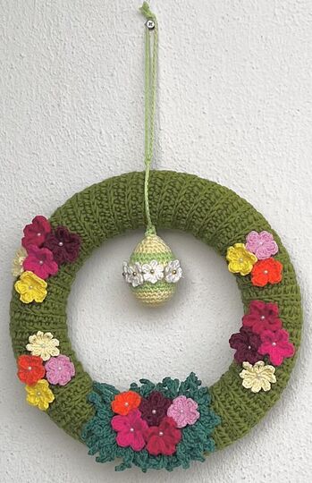 Häkelanleitungen Türkranz, 4 Blüten, Osterei und Osternest