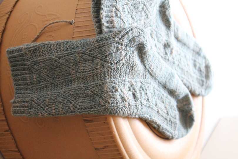 Knitting pattern, socks, Freya socks