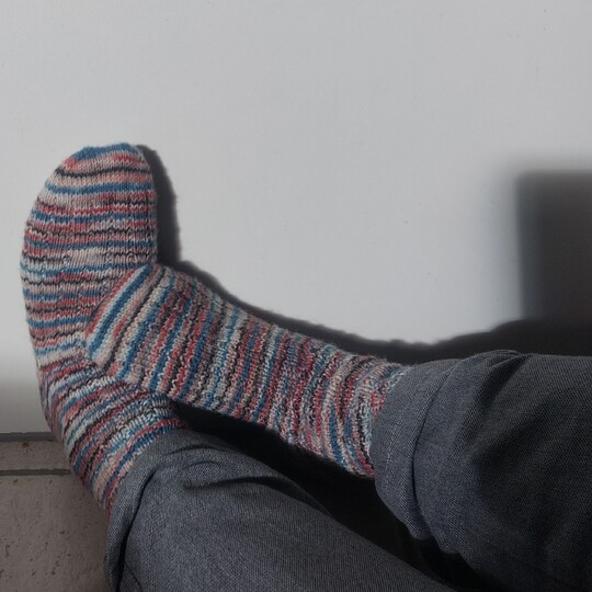 Knitting pattern, PARI socks, socks