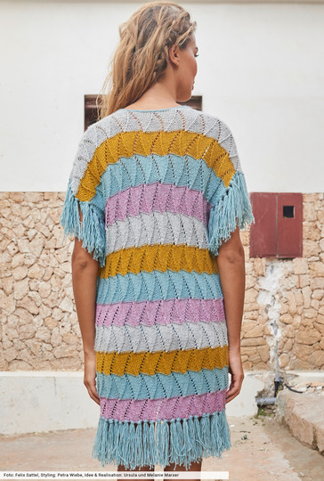 Gestreifte Weste mit Fransen