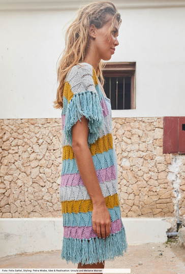 Gestreifte Weste mit Fransen