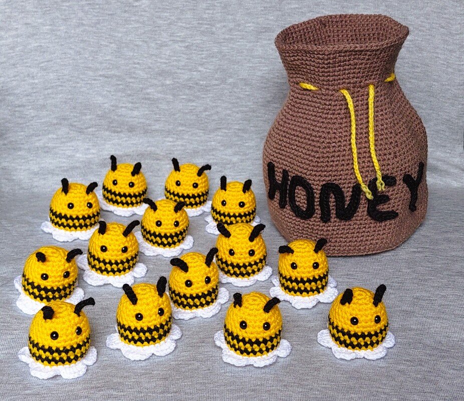Häkelanleitung für ein niedliches Bienenmemory