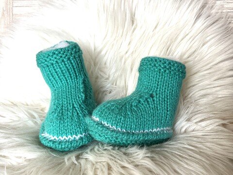 Strickanleitung Babyschuhe bis ca. 6 Monaten tragbar