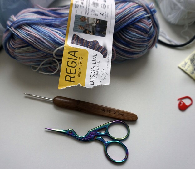 Crochet pattern for an enchanting Doll Dress