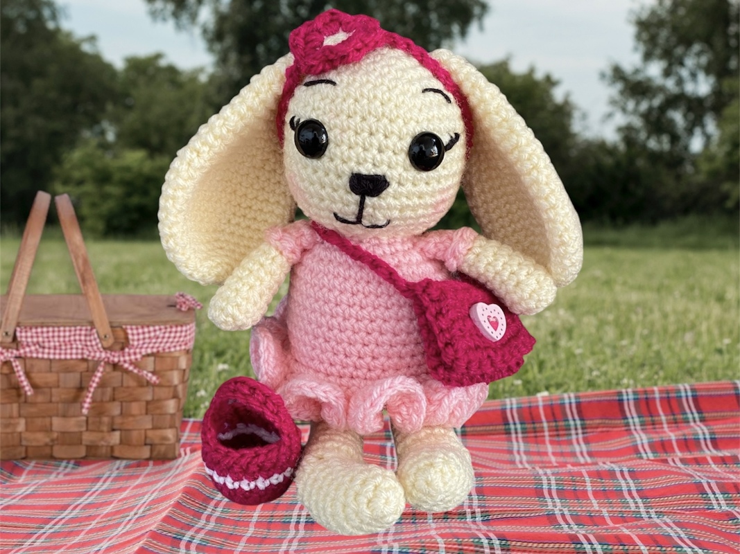 Schlappohr Häschen Lia Häkelanleitung