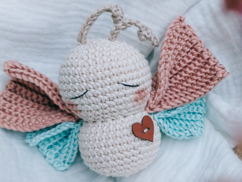 Häkelanleitung für einen kleinen Schmetterling, PDF Datei