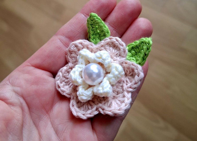 Blüten – Magnet Pins / Taschenbaumler häkeln