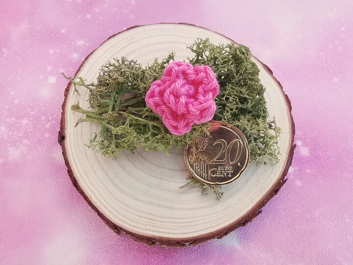 MINI ROSE – Häkelanleitung kleine Blume