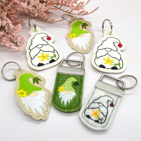 Stickdatei ITH Wichtel Anhänger Frühling Blumen