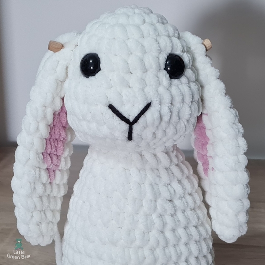 Beryl the Bunny Crochet Amigurumi Pattern (English)