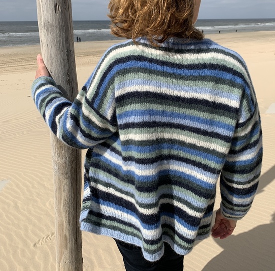 Strickmuster für bunte Jacke in Größen 36 bis 48