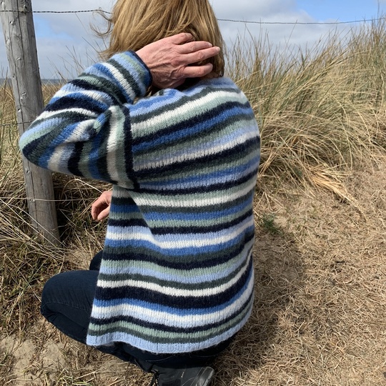 Strickmuster für bunte Jacke in Größen 36 bis 48