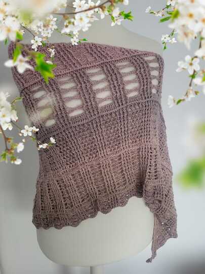 flaches Dreieckstuch Frühling