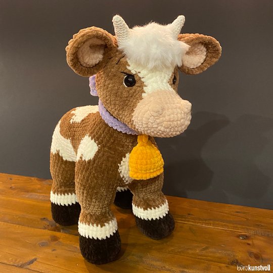 PDF Häkelanleitung DE/EN für „Emmi die Kuh“, Design @buerokunstvoll