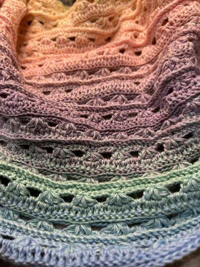 Blumenmond by Elso Designs