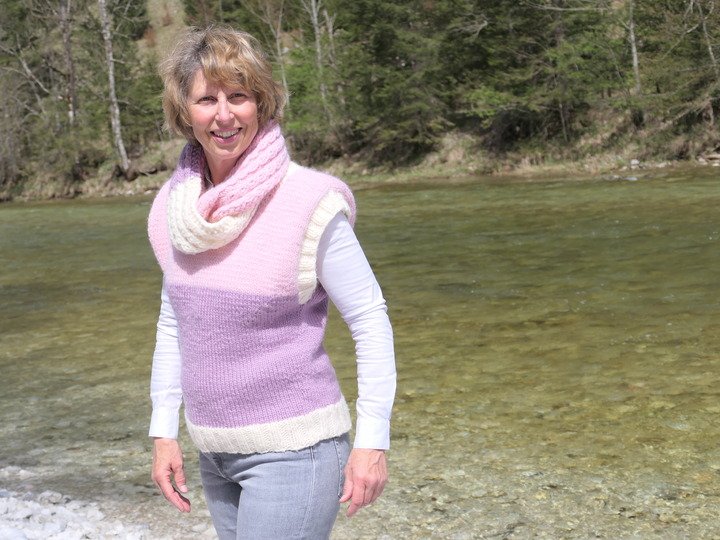 Kombipaket Strickanleitung Loopschal Röschen und Pullunder Orchidee