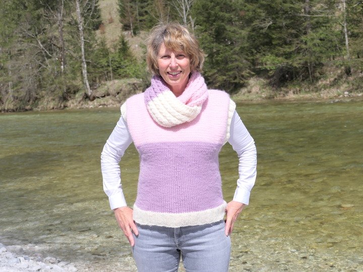 Kombipaket Strickanleitung Loopschal Röschen und Pullunder Orchidee