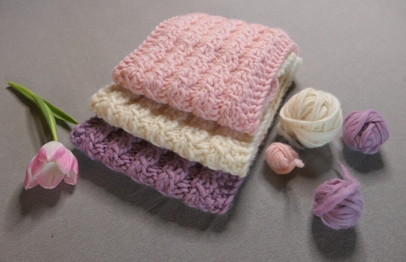 Kombipaket Strickanleitung Loopschal Röschen und Pullunder Orchidee