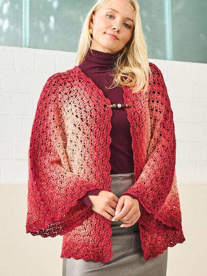 HEXAGONJACKE BOGENKANTE, gehäkelt