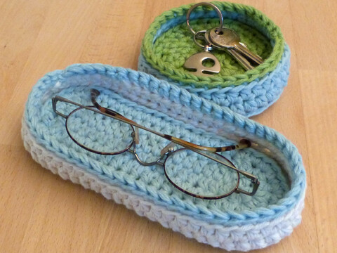 Crochet pattern small bowls for varied purposes
