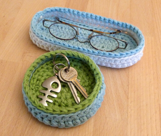 Crochet pattern small bowls for varied purposes