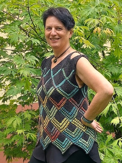 **Sommerkarl No. 4 – edgy and sophisticated in an A-line shape**