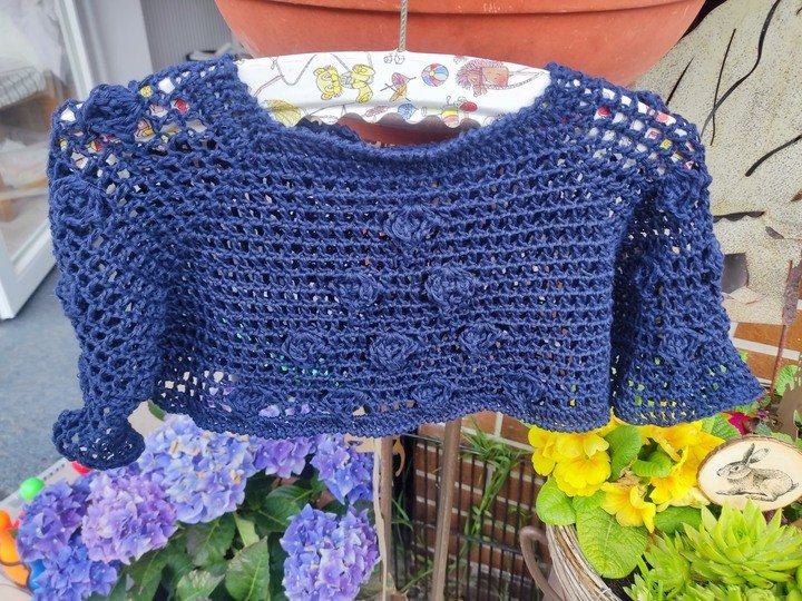 "Lena" - sommerlicher Häkelpulli RVO für jede Größe - Anleitung