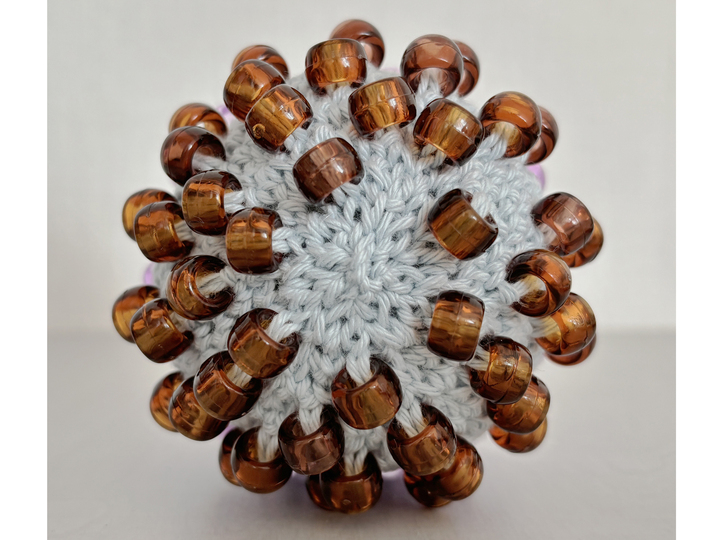 kleiner Fidget Stressball mit Perlen, Fidget Spielzeug Ball, Amigurumi Ball