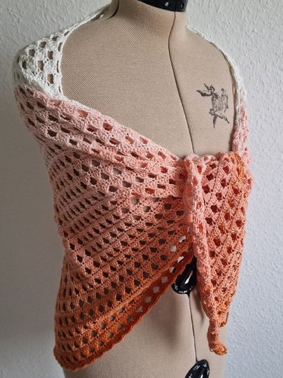 Häkelanleitung für das Dreieckstuch "Romance"