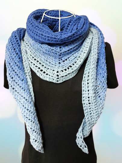 Flat triangular scarf „Eilea BE” – Crochet pattern