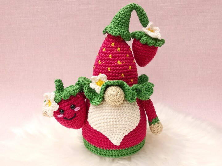 ERDBEER-WICHTEL – Häkelanleitung Gnom