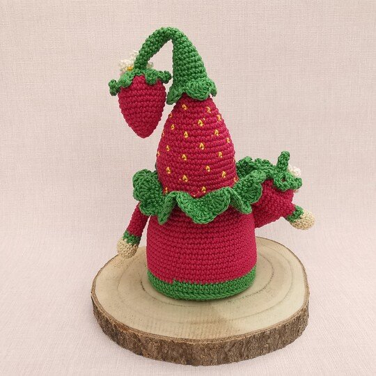 ERDBEER-WICHTEL – Häkelanleitung Gnom