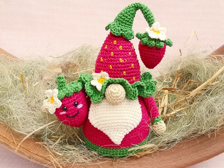 ERDBEER-WICHTEL – Häkelanleitung Gnom