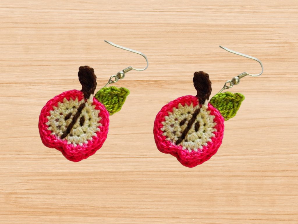 Crochet apple earrings pattern