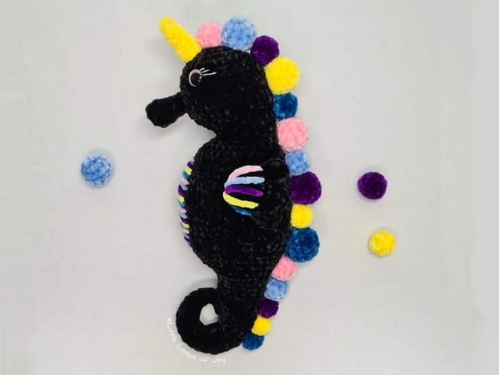Crochet Pattern Amigurumi "Amelia, the Magical Seahorse"