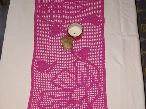 Anleitung Tischläufer Blumen häkeln