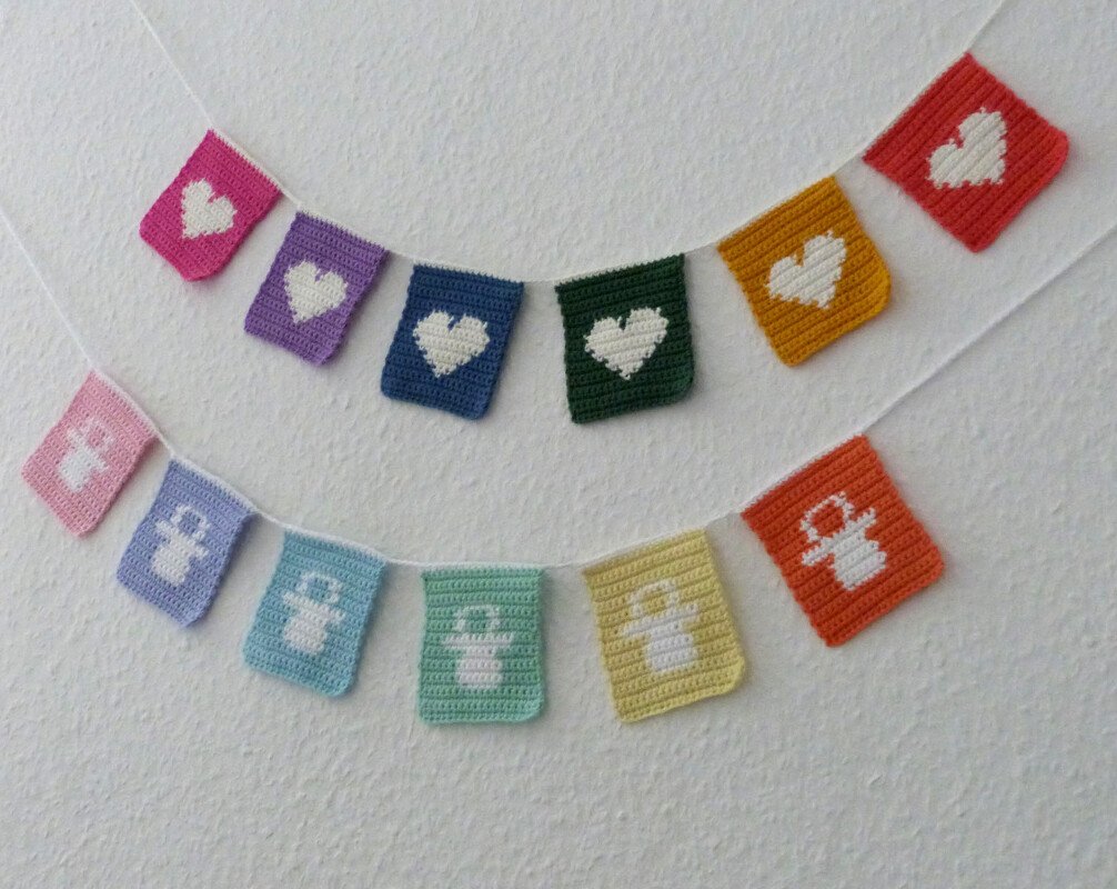 Häkelanleitung für eine Fähnchengirlande mit 2 verschiedenen Motiven - Bild 6