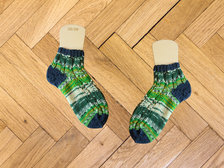 Masshigura: Strickanleitung für trendy Toe-up-Socke