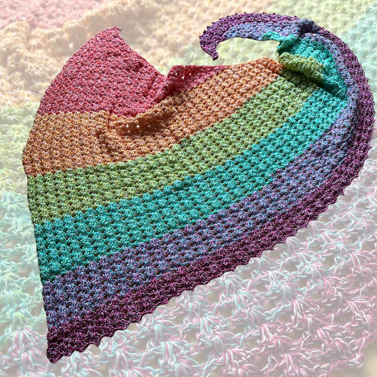 Häkelanleitung asymmetrisches Dreieckstuch "Muschelgarten"