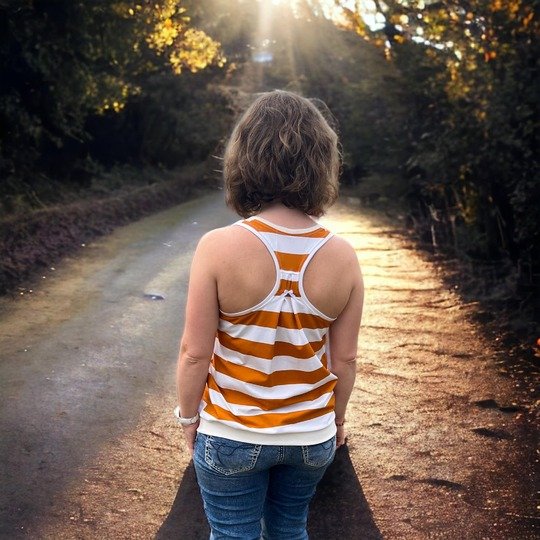 Schnittmuster Schlaf- und Strandkleid Racerback Kira für Damen Gr. 32-52