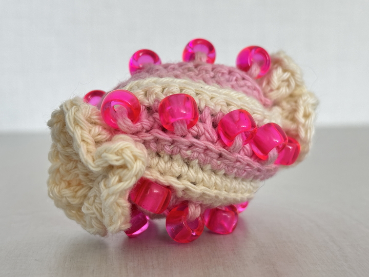Häkelanleitung Bonbon Amigurumi mit Perlen, Fidget Spielzeug Drops